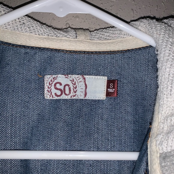 SOLD ❌Jacket - Picture 3 of 3